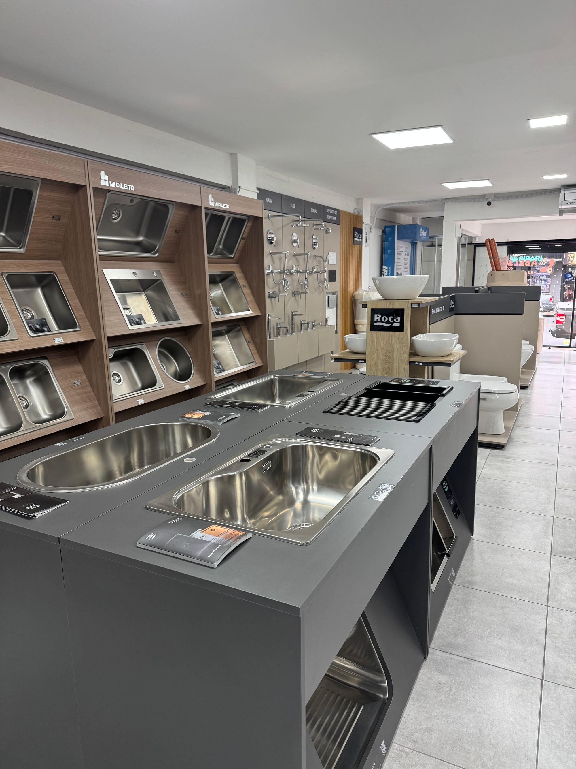 Abelson — Equipamiento y gráfica de sucursales — foto 9