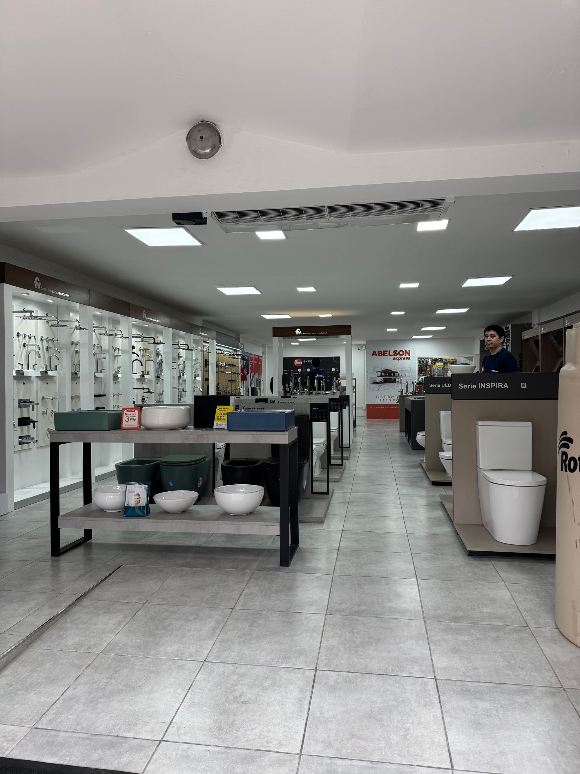 Abelson — Equipamiento y gráfica de sucursales — foto 11